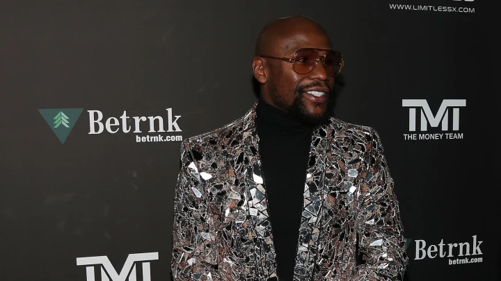 ベットランクのアンバサダー メイウェザーの年収は？お金がないって本当？